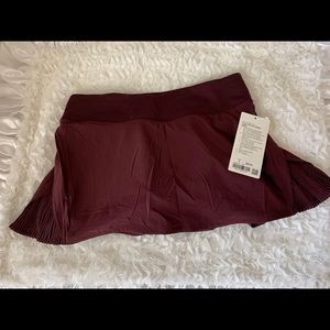 Lululemon Play Off the Pleats 13” Skirt